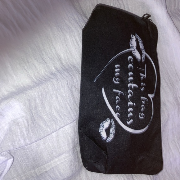 Cosmetic Case Black and White NWOT - Picture 12 of 13